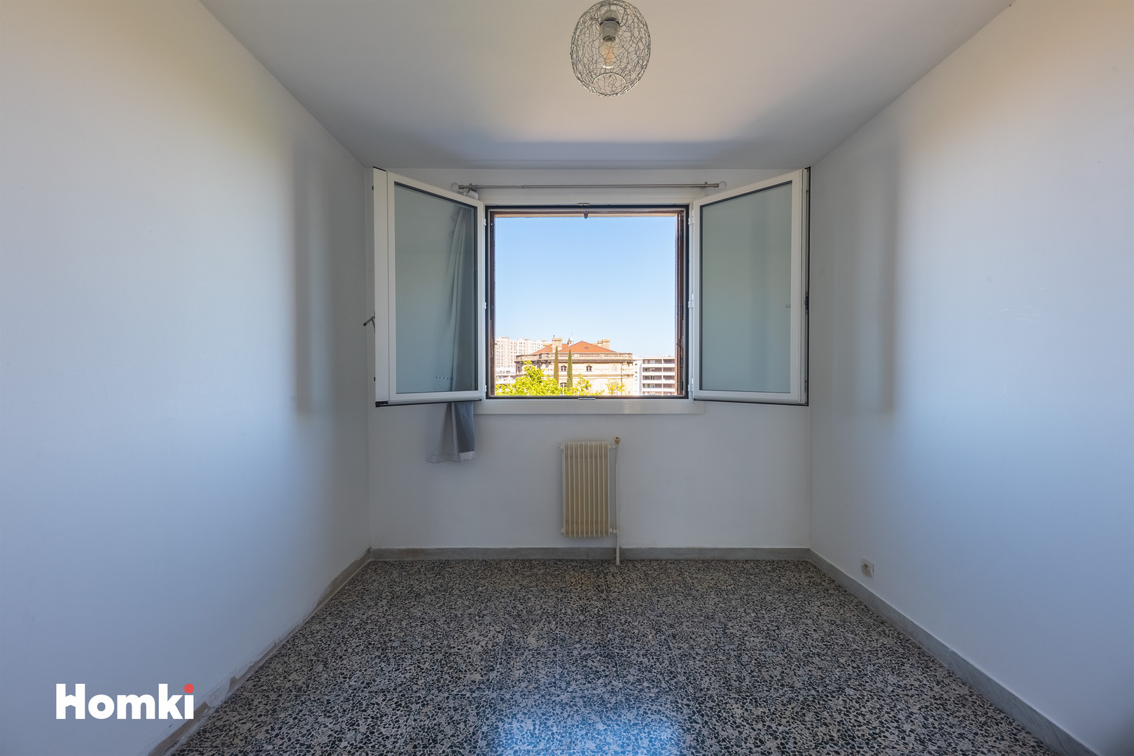 Homki - Vente Appartement  de 56.0 m² à Marseille 13009
