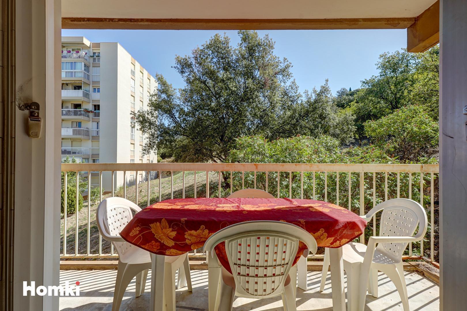 Homki - Vente Appartement  de 90.0 m² à Marseille 13011