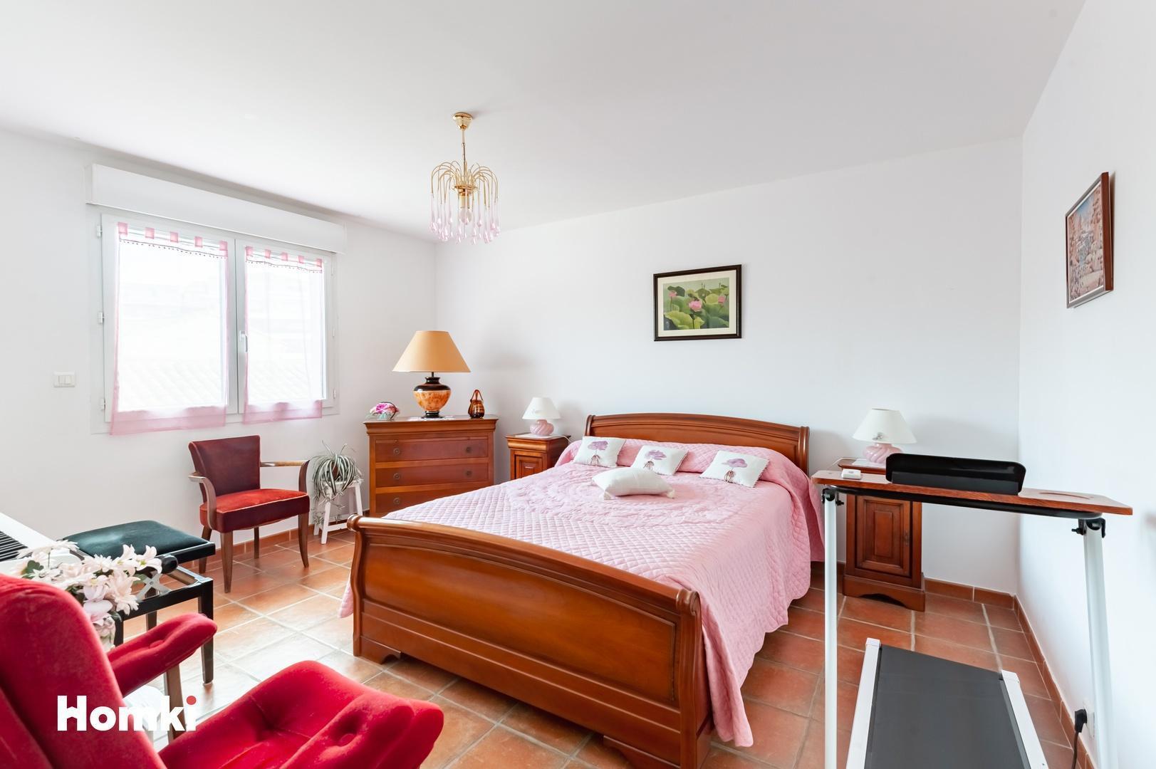 Homki - Vente Appartement  de 111.0 m² à Istres 13800