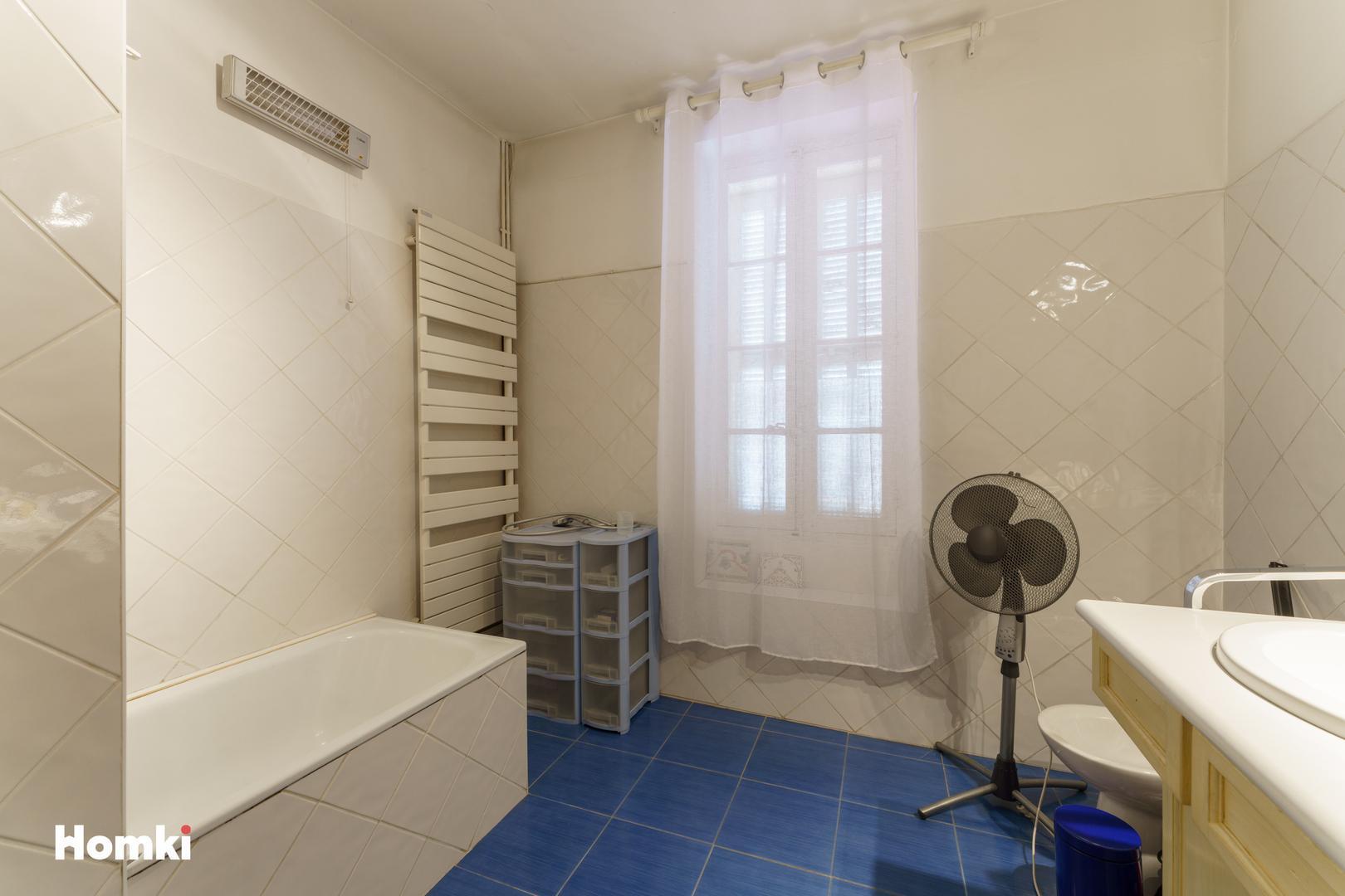 Homki - Vente Maison/villa  de 190.0 m² à Marseille 13013