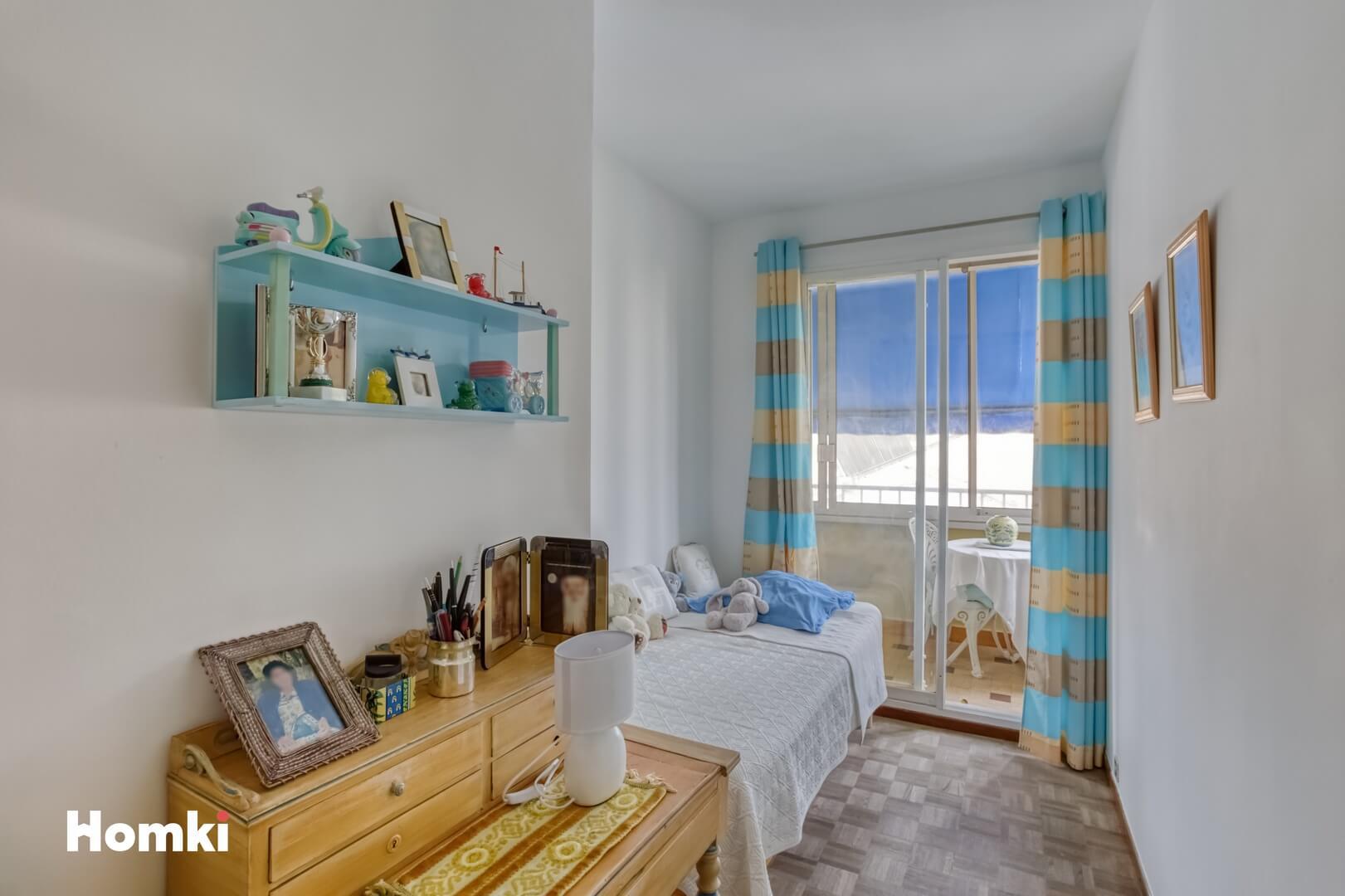 Homki - Vente Appartement  de 88.0 m² à Marseille 13008