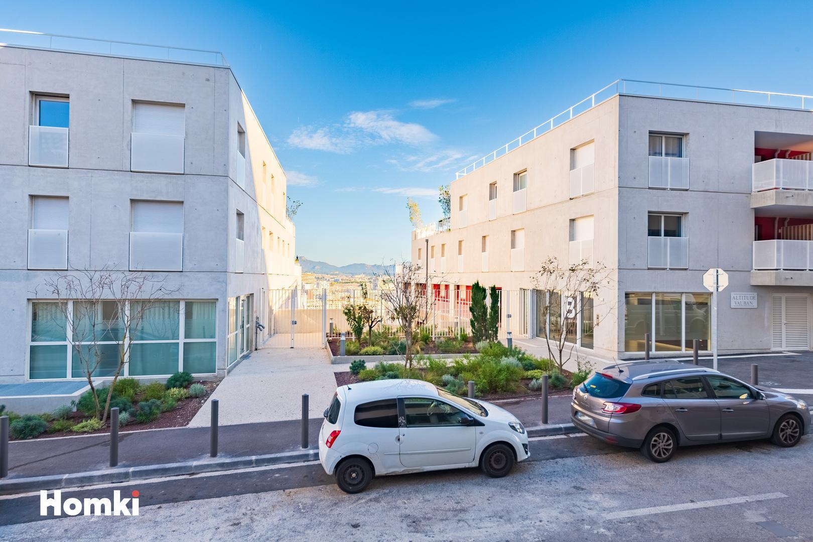 Homki - Vente Appartement  de 52.0 m² à Marseille 13006