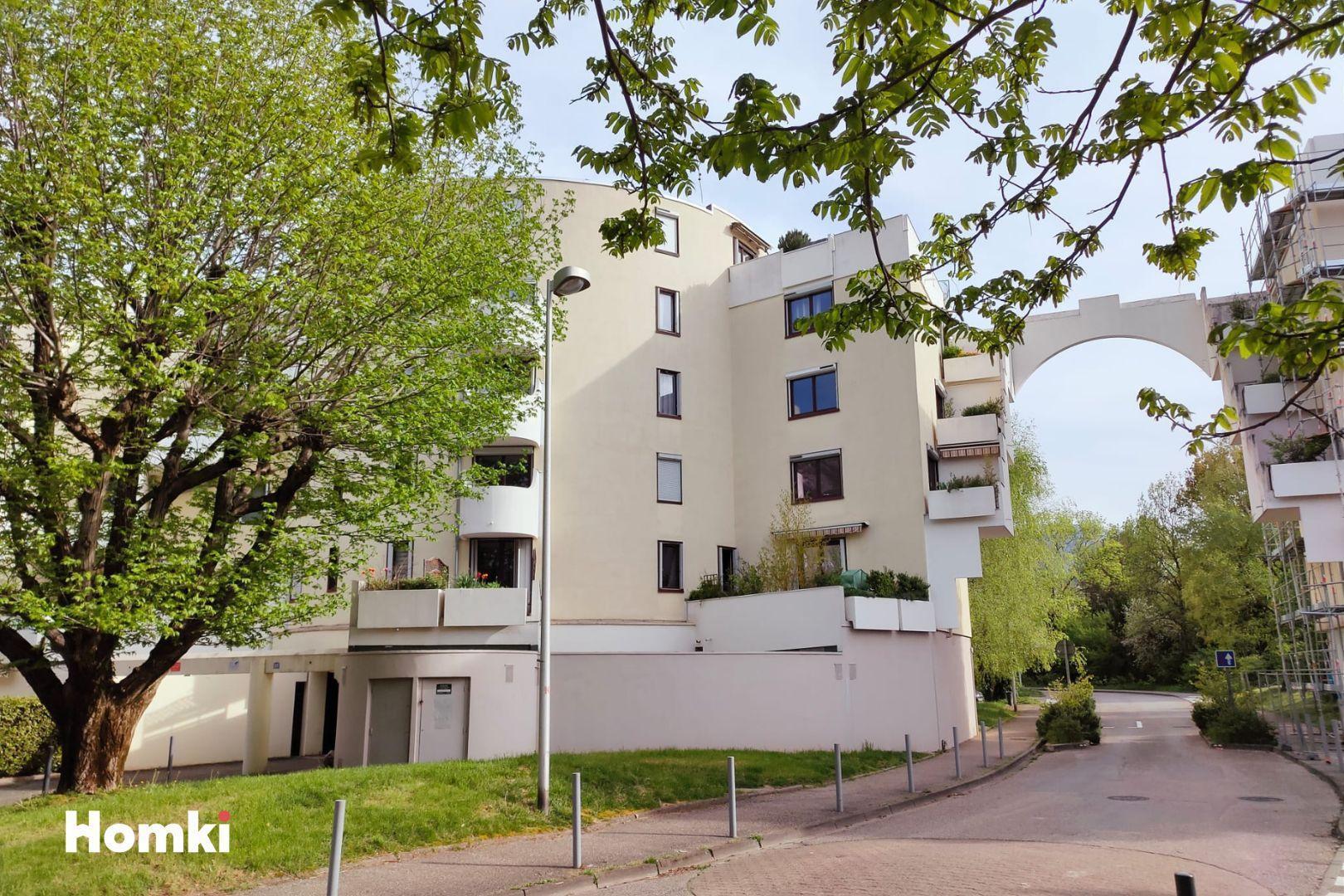 Homki - Vente Appartement  de 100.0 m² à Seyssinet-Pariset 38170