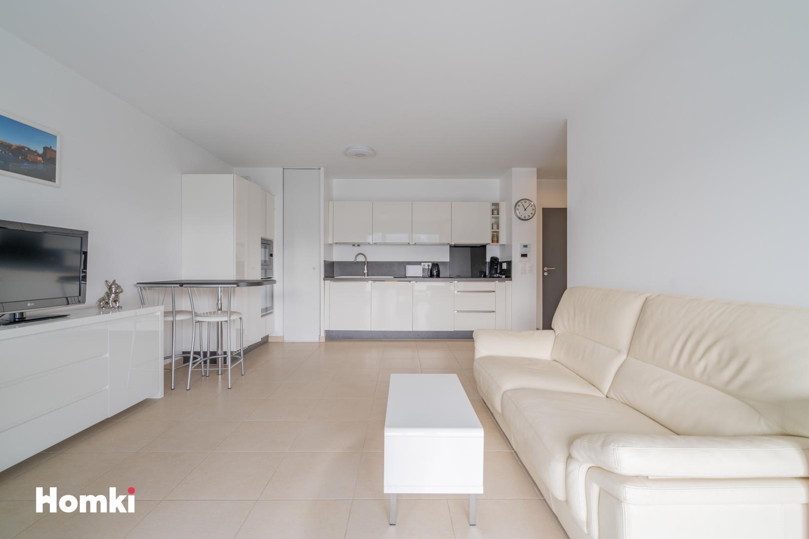 Homki - Vente Appartement  de 60.0 m² à Marseille 13008