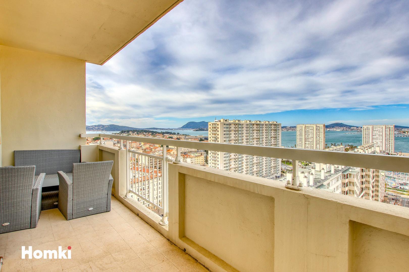 Homki - Vente Appartement  de 104.0 m² à Toulon 83000