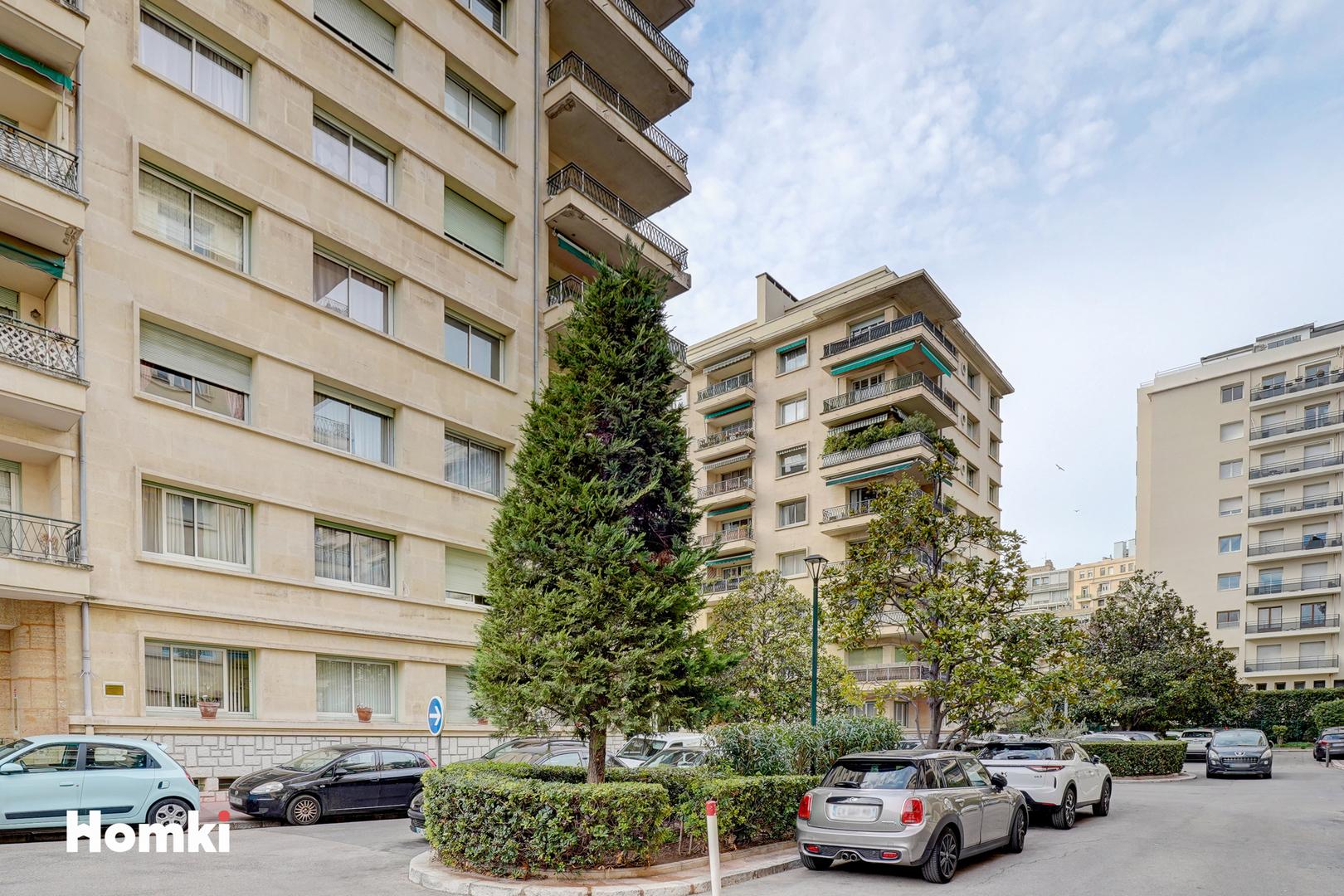 Homki - Vente Appartement  de 82.0 m² à Marseille 13008