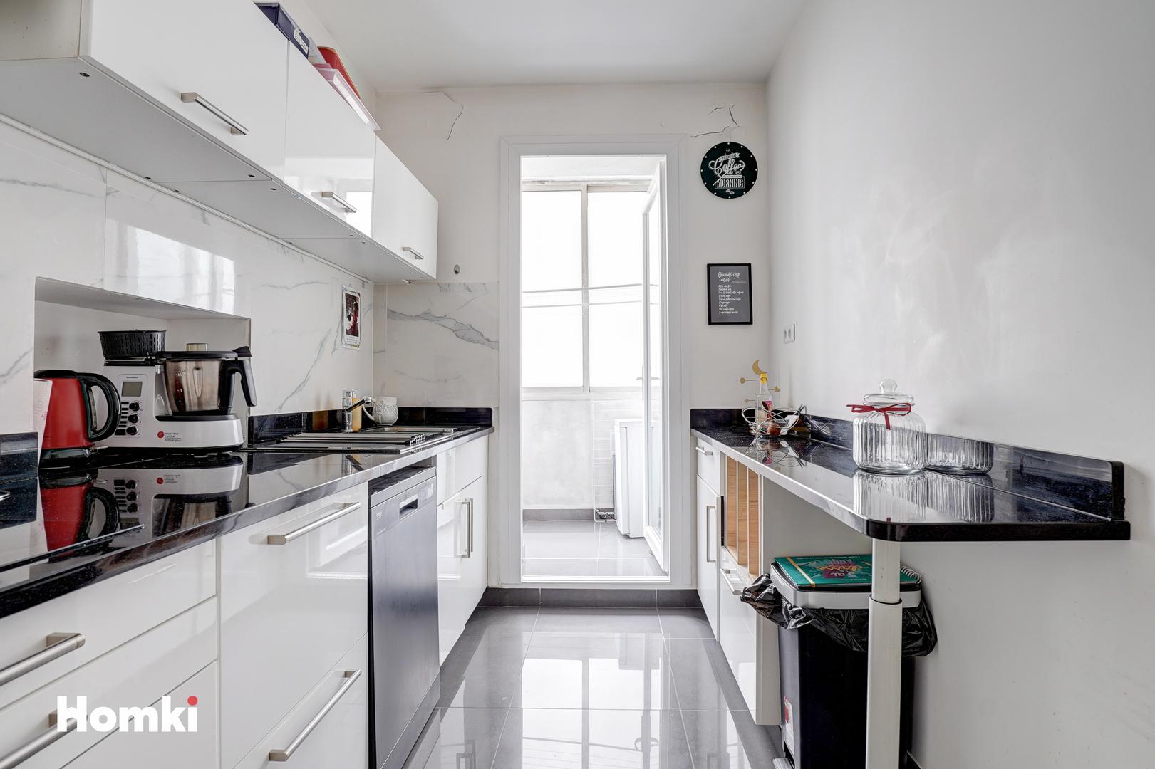 Homki - Vente Appartement  de 82.0 m² à Marseille 13008