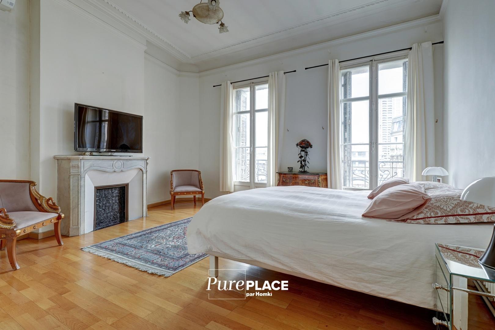 Homki - Vente Appartement  de 275.0 m² à Marseille 13008
