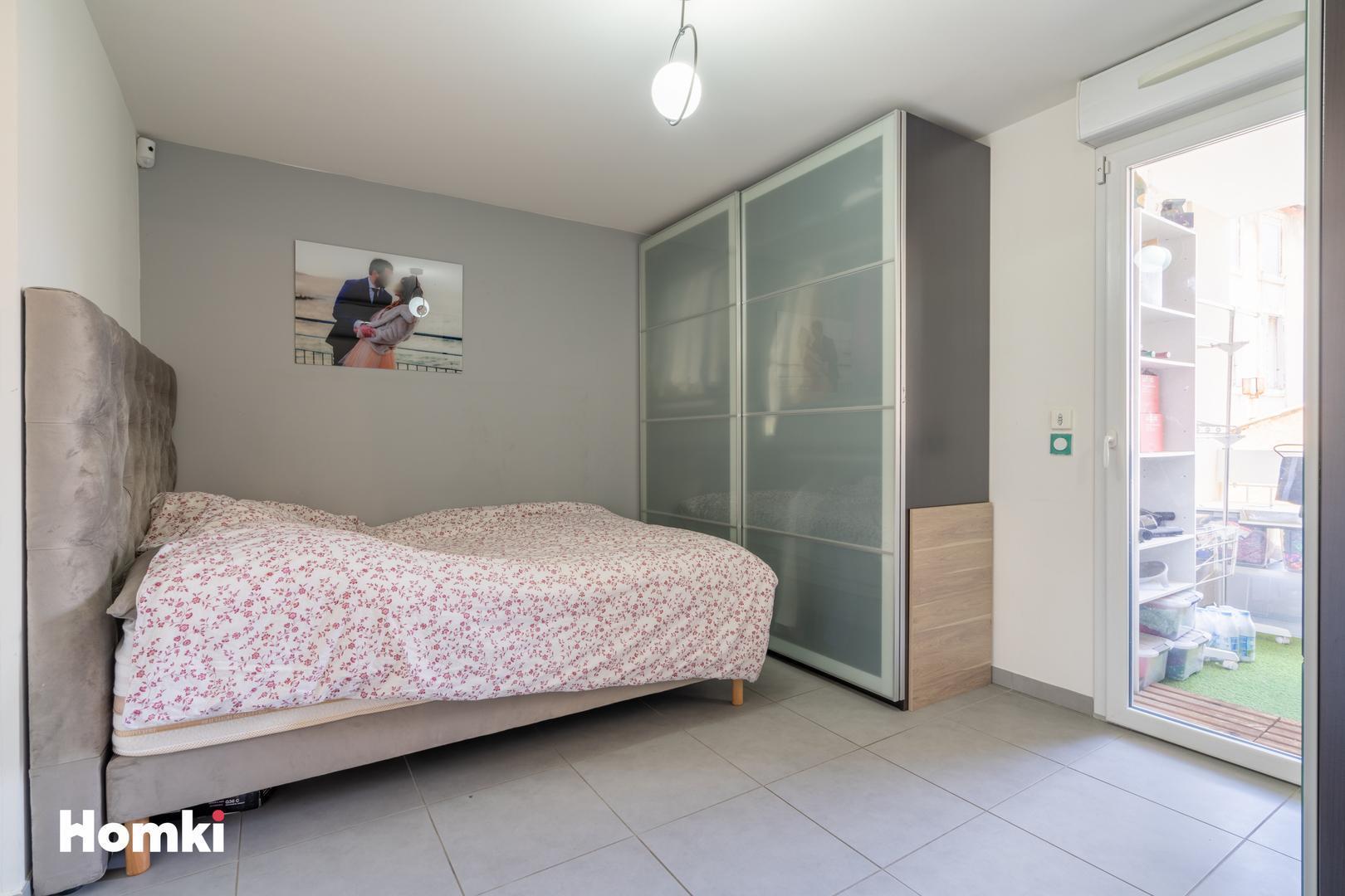 Homki - Vente Appartement  de 80.0 m² à Marseille 13008
