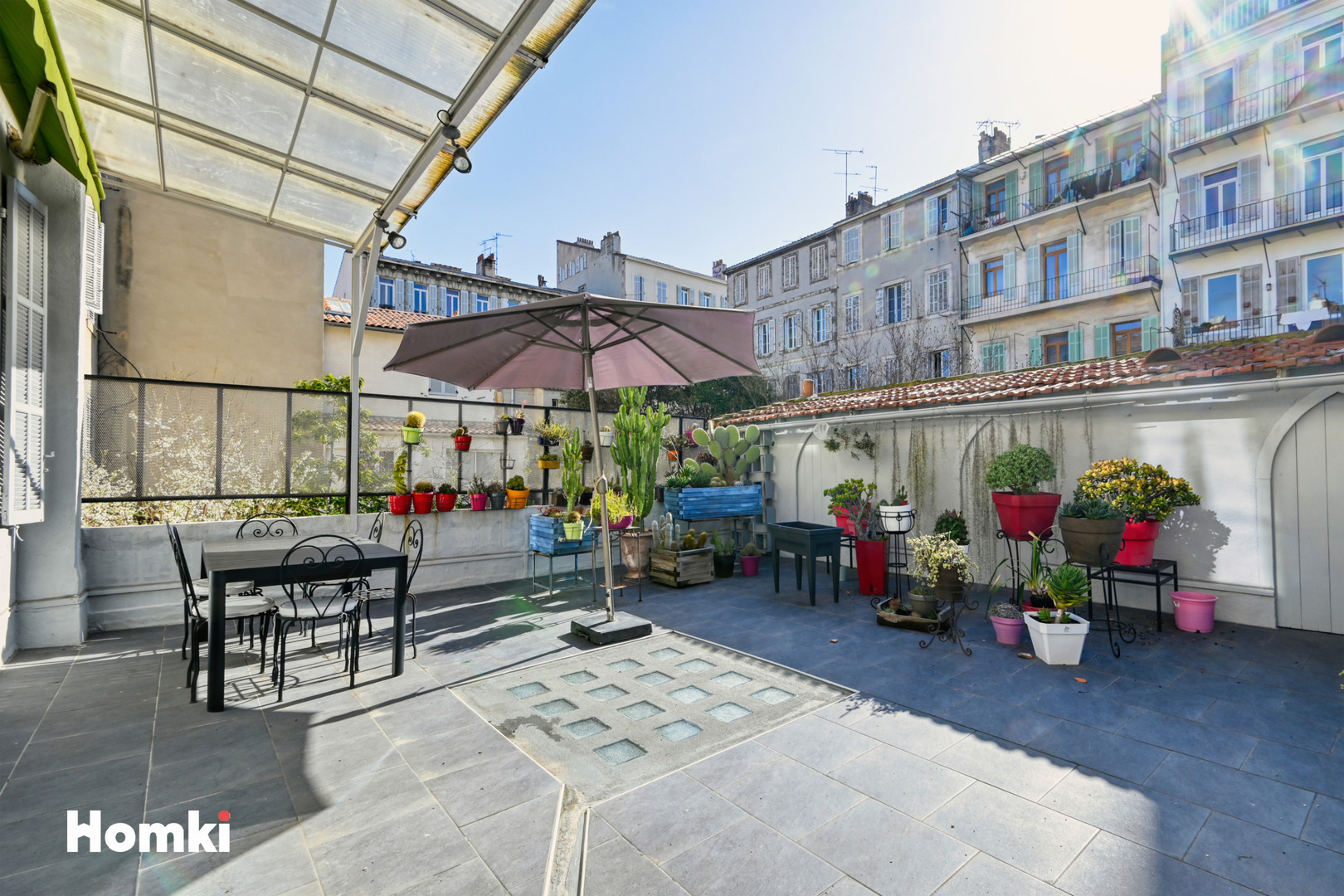 Homki - Vente Appartement  de 88.0 m² à Marseille 13006