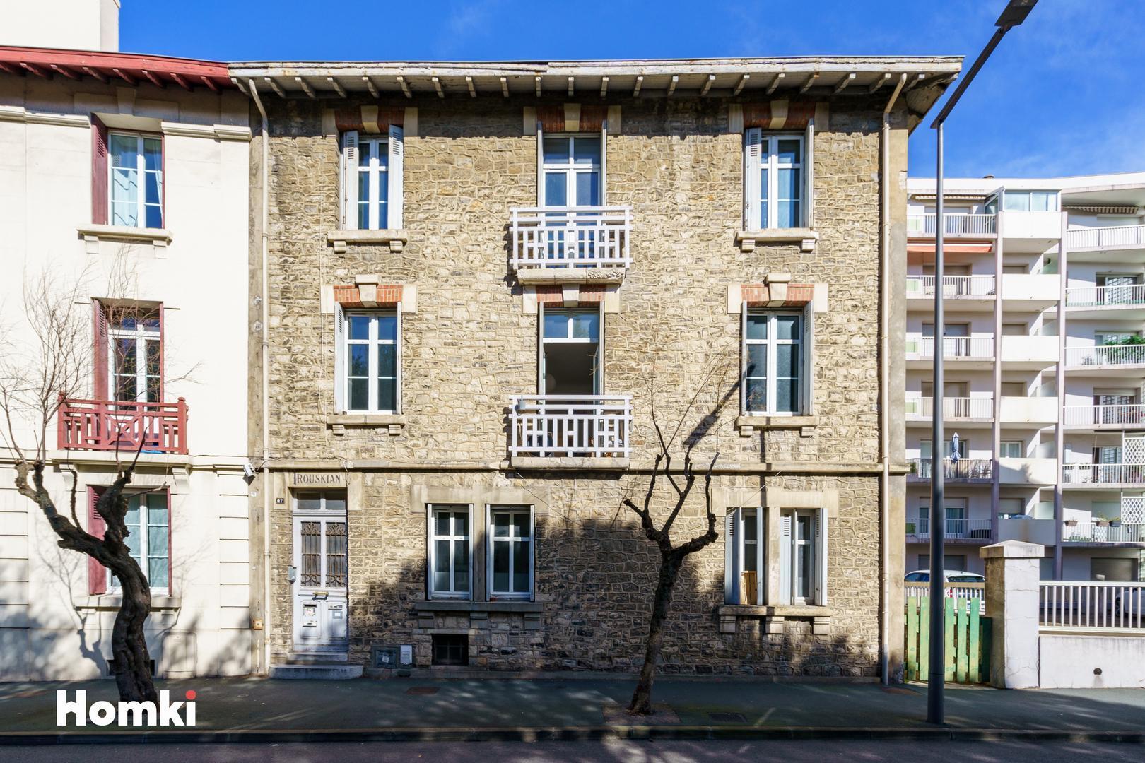 Homki - Vente Appartement  de 90.15 m² à Biarritz 64200
