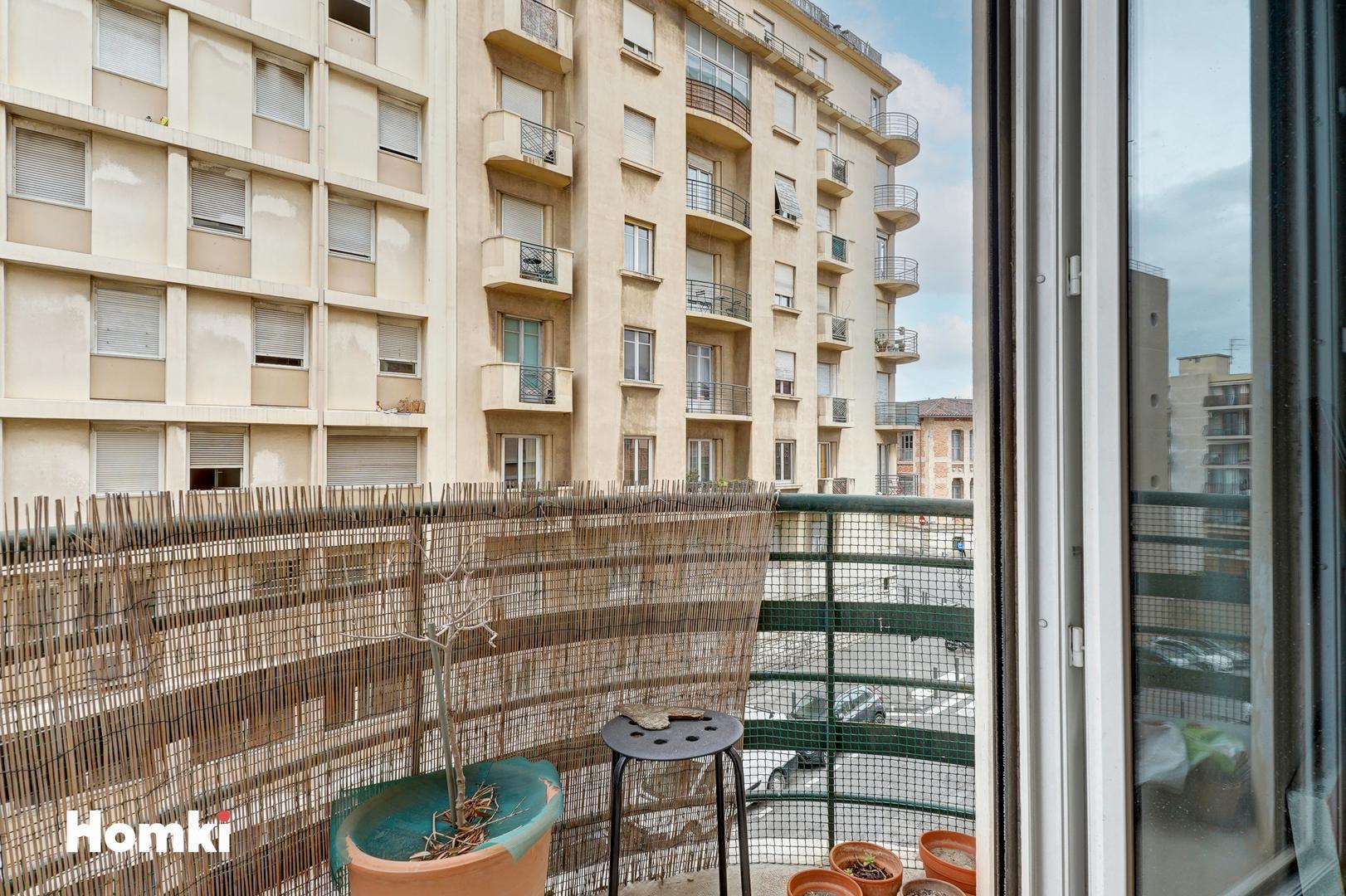 Homki - Vente Appartement  de 78.0 m² à Marseille 13003