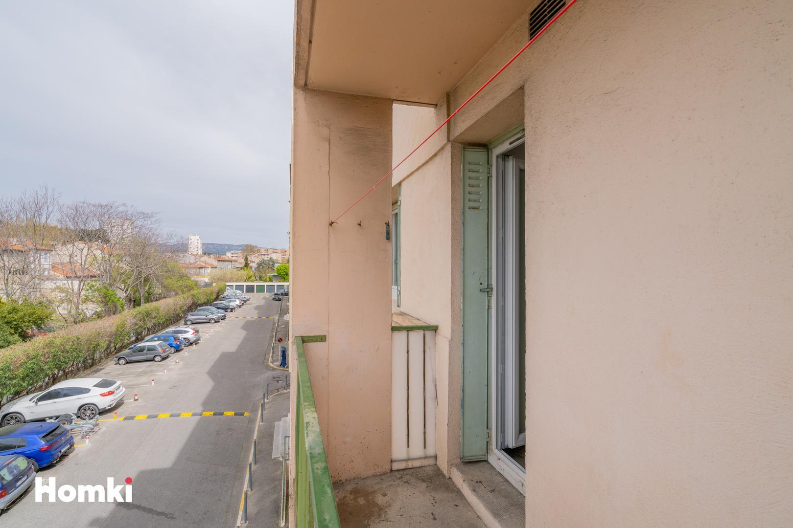Homki - Vente Appartement  de 68.0 m² à Marseille 13013