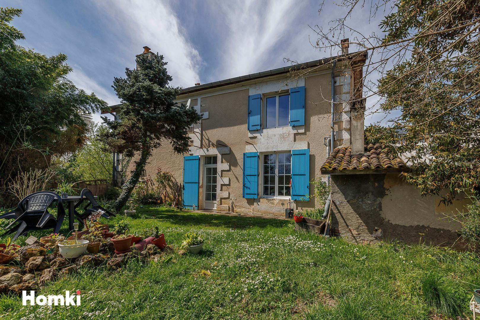 Homki - Vente Maison/villa  de 300.0 m² à La Clotte 17360