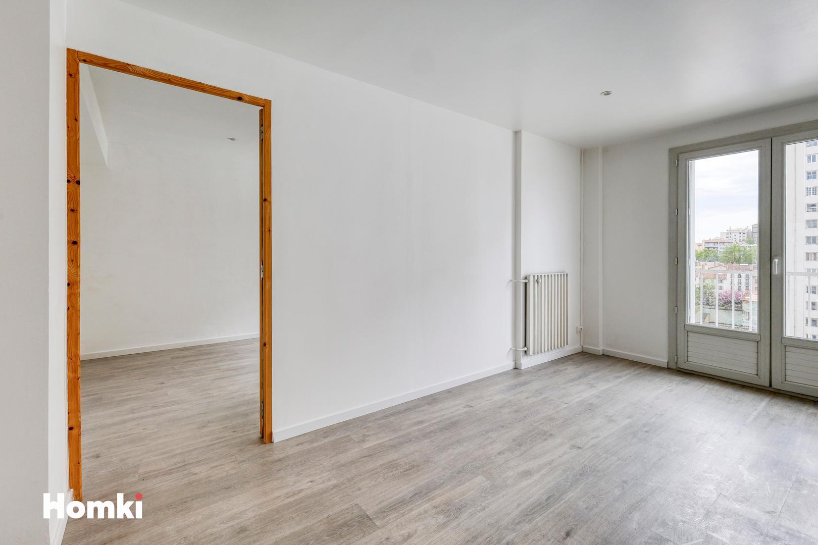 Homki - Vente Appartement  de 68.0 m² à Toulon 83000