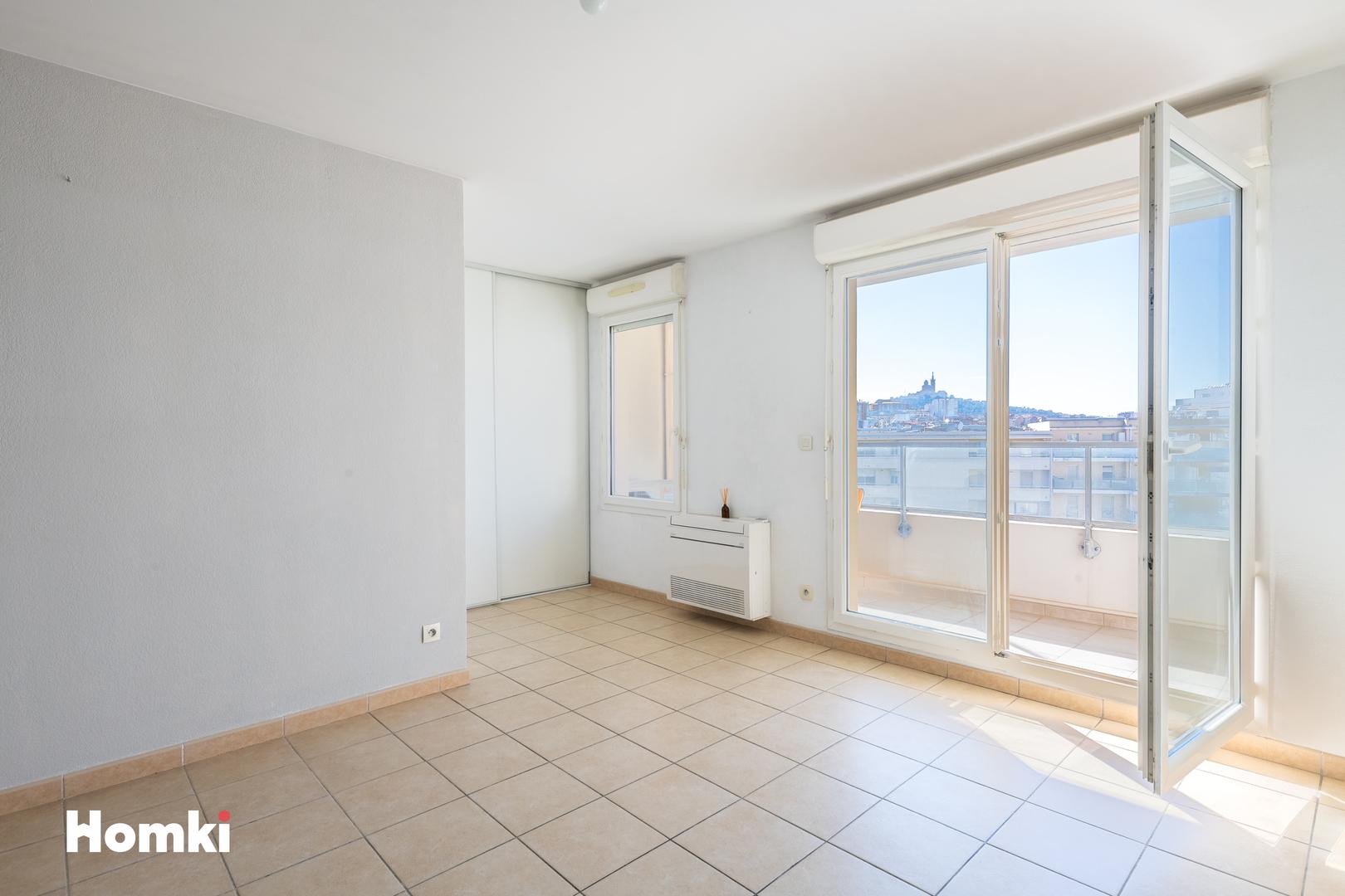 Homki - Vente Appartement  de 45.0 m² à Marseille 13008