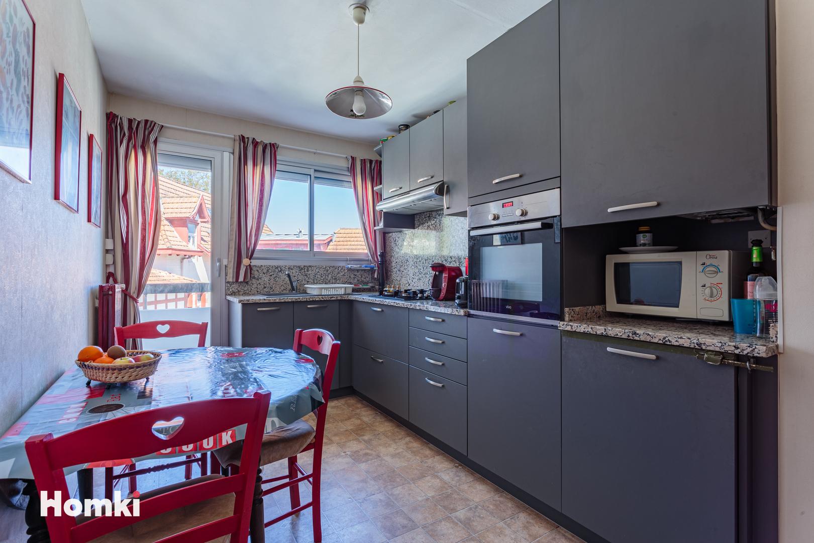 Homki - Vente Appartement  de 84.0 m² à Biarritz 64200