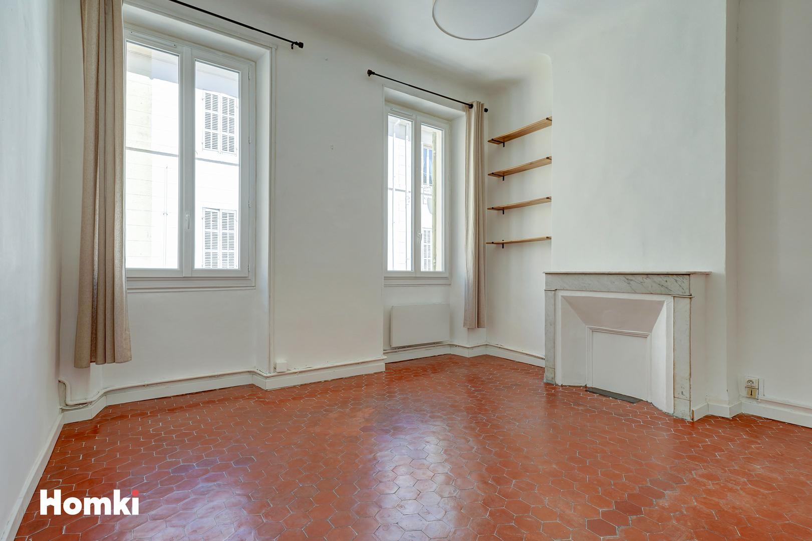 Homki - Vente Appartement  de 77.0 m² à Marseille 13006