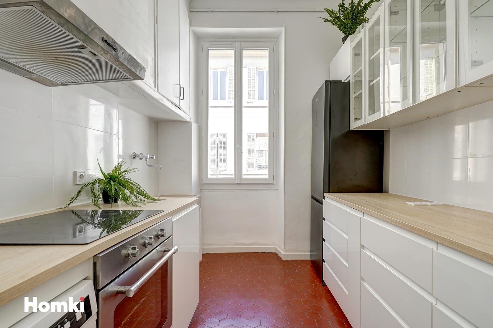 Homki - Vente Appartement  de 77.0 m² à Marseille 13006