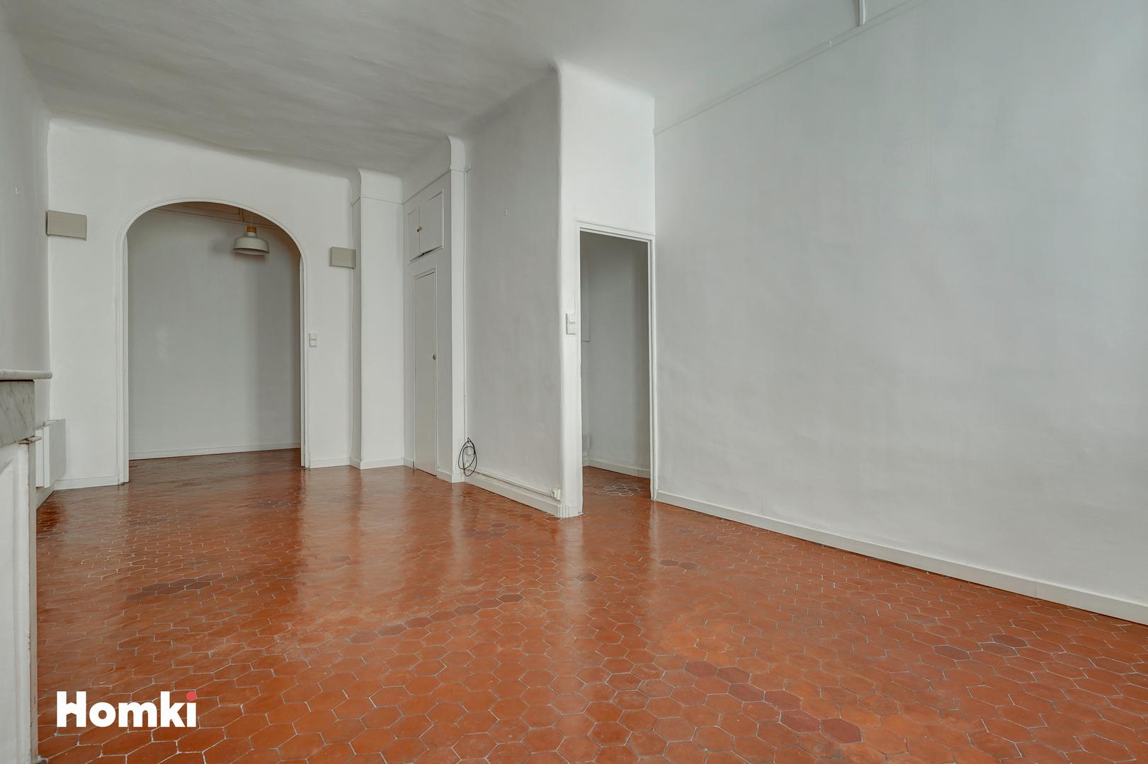 Homki - Vente Appartement  de 77.0 m² à Marseille 13006