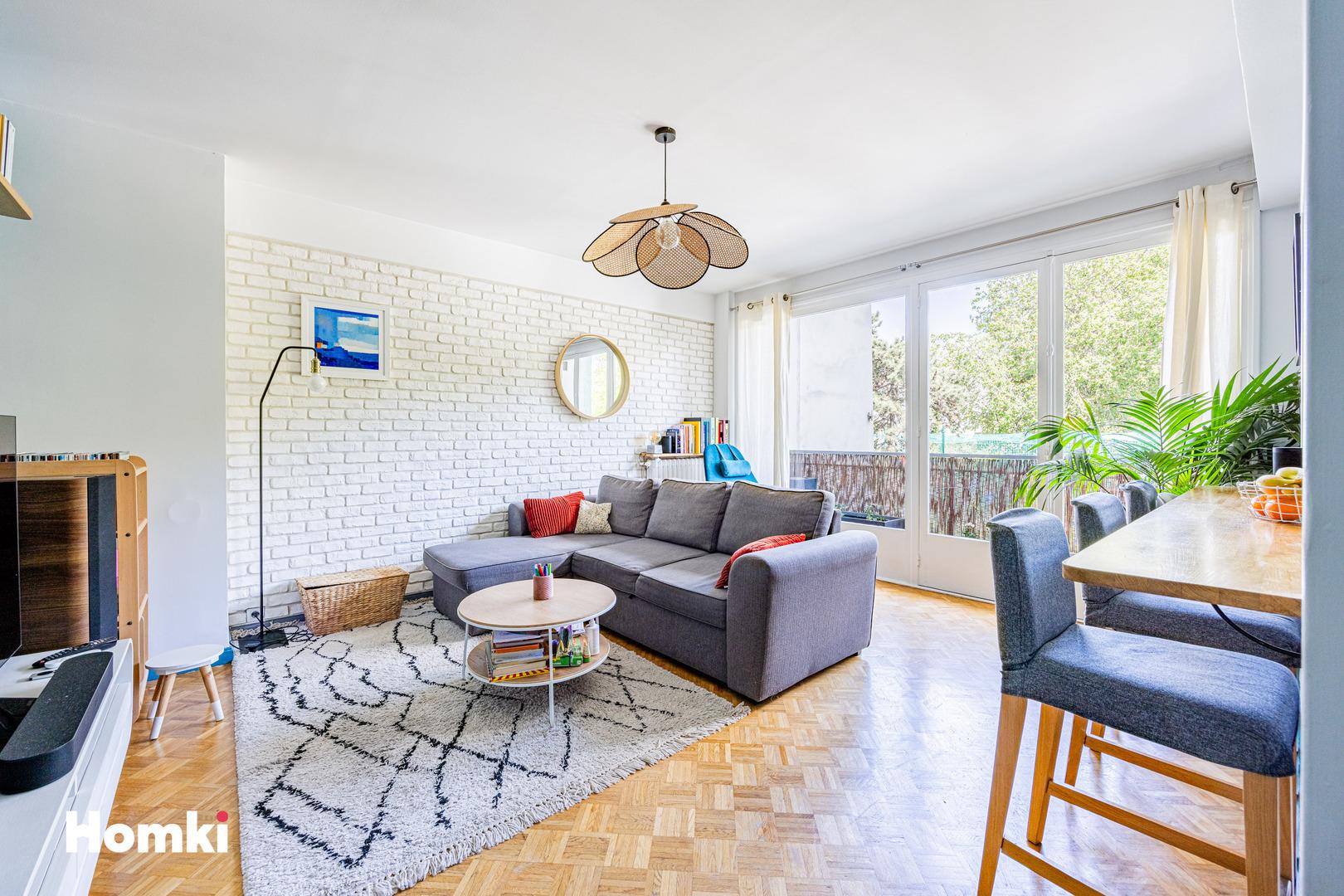 Homki - Vente Appartement  de 65.0 m² à Paris 75017