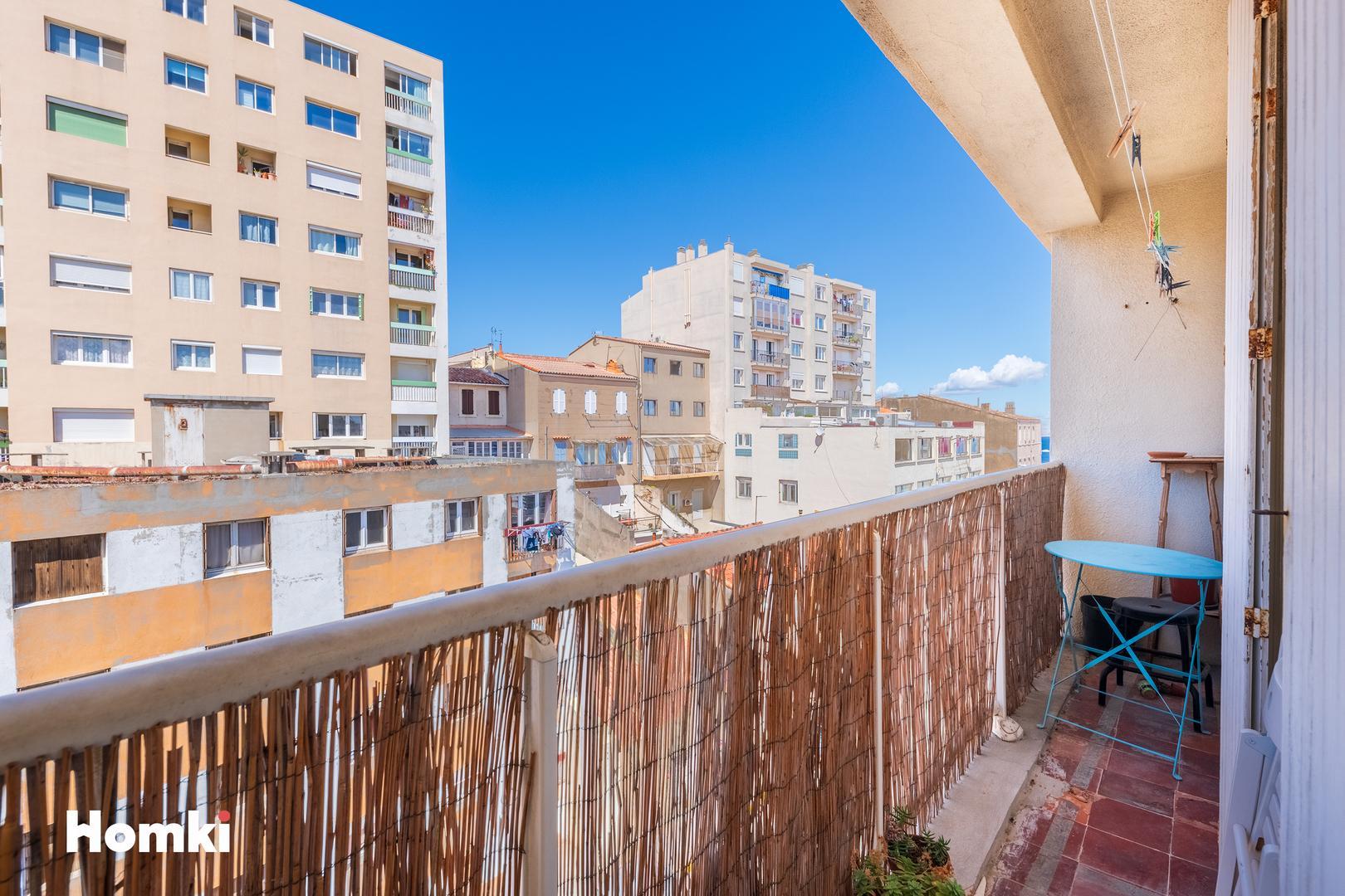 Homki - Vente Appartement  de 53.0 m² à Marseille 13007