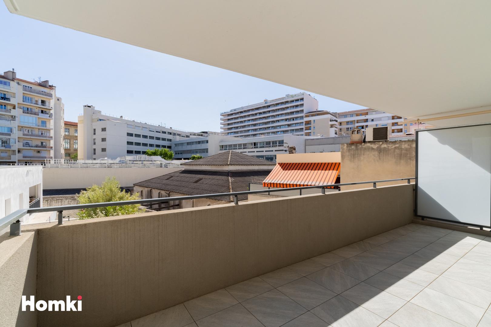 Homki - Vente Appartement  de 65.0 m² à Marseille 13007