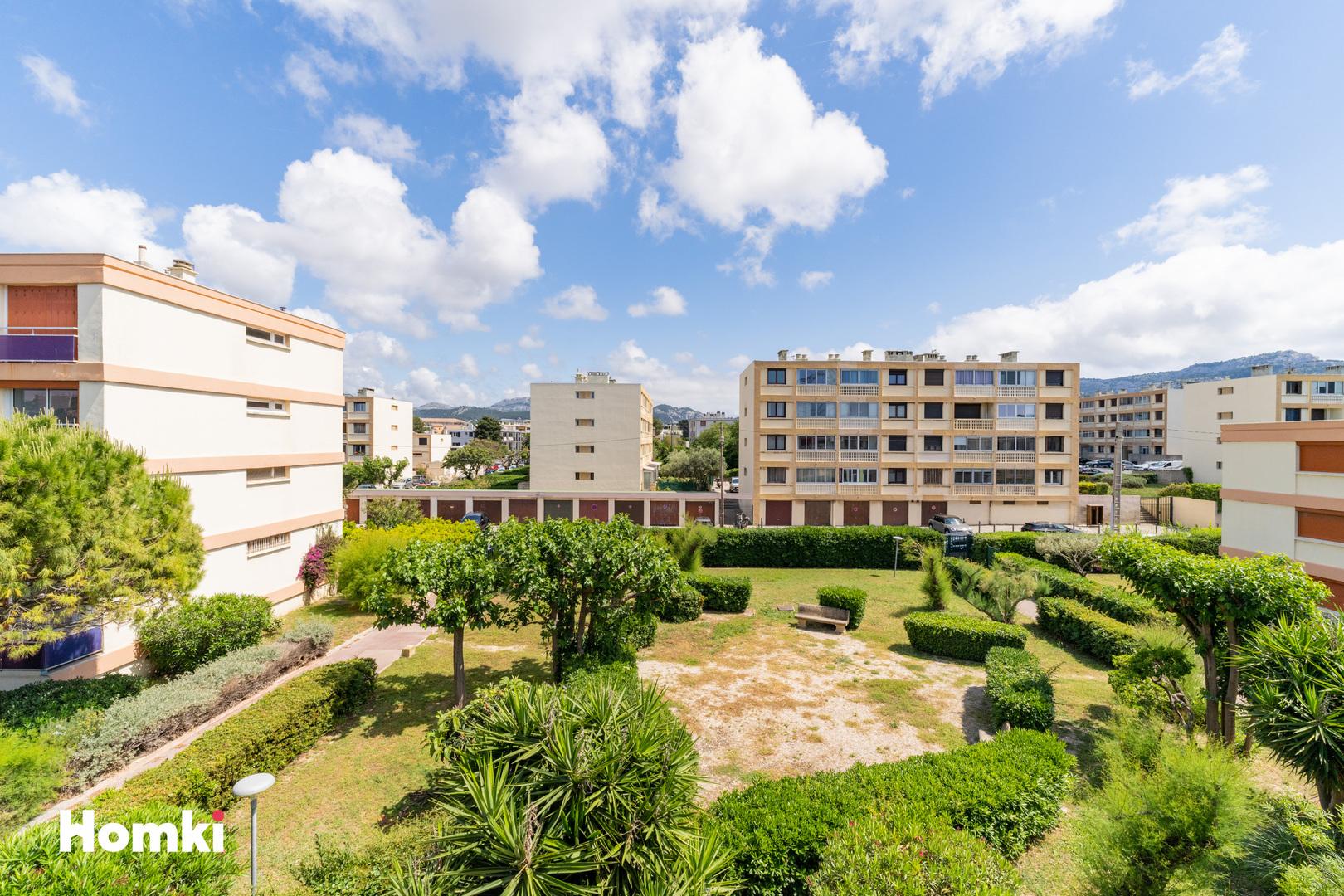Homki - Vente Appartement  de 62.0 m² à Marseille 13008