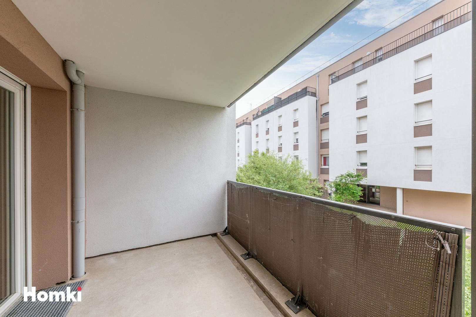 Homki - Vente Appartement  de 58.0 m² à Vénissieux 69200