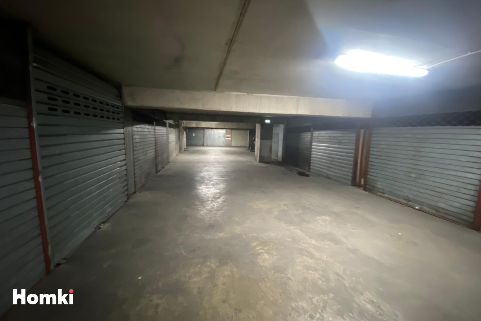 Homki - Vente Garage  de 12.0 m² à Marseille 13003