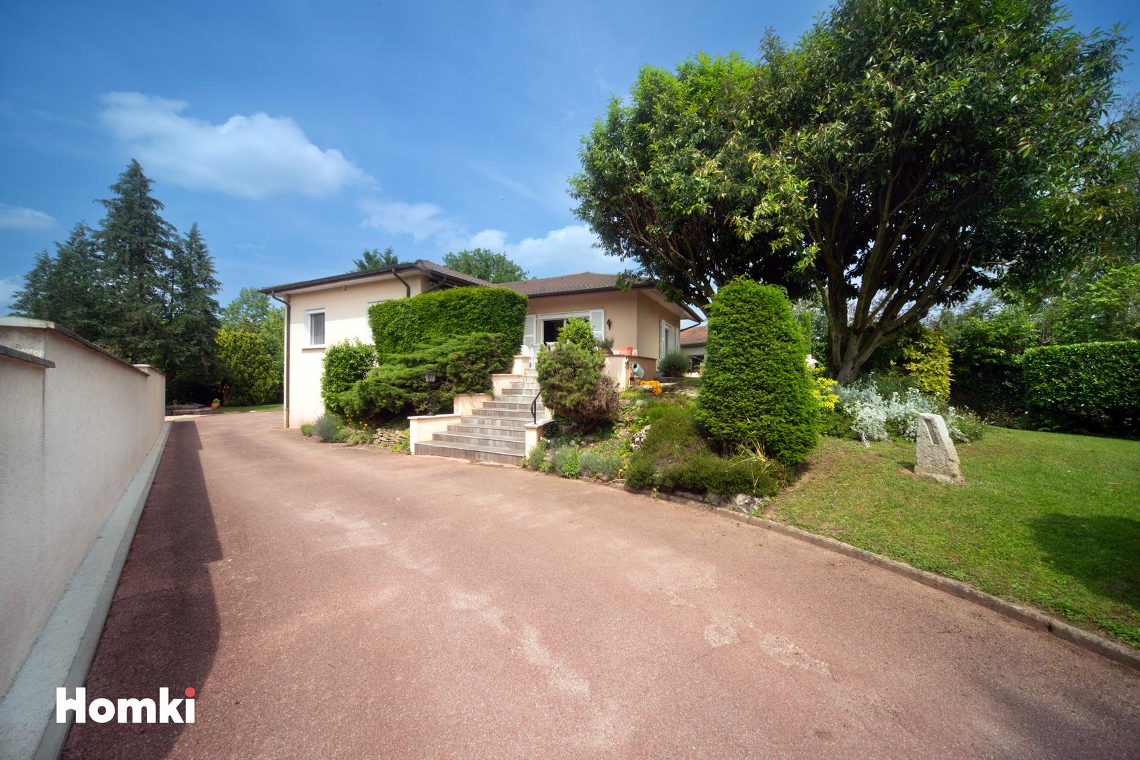 Homki - Vente Maison/villa  de 180.0 m² à Saint-Denis-lès-Bourg 01000