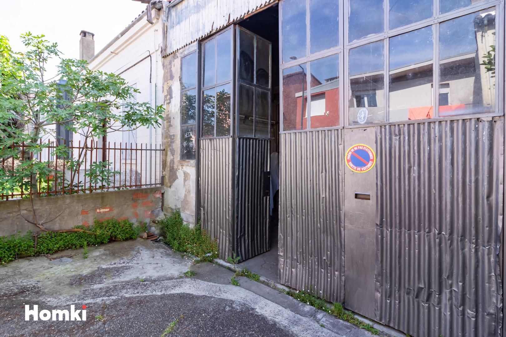 Homki - Vente Garage  de 207.0 m² à Toulouse 31500