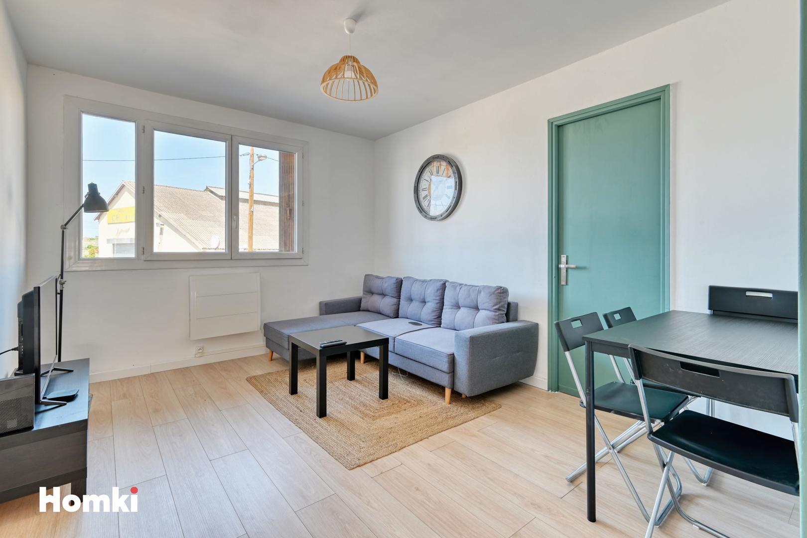 Homki - Vente Appartement  de 55.0 m² à Marseille 13014