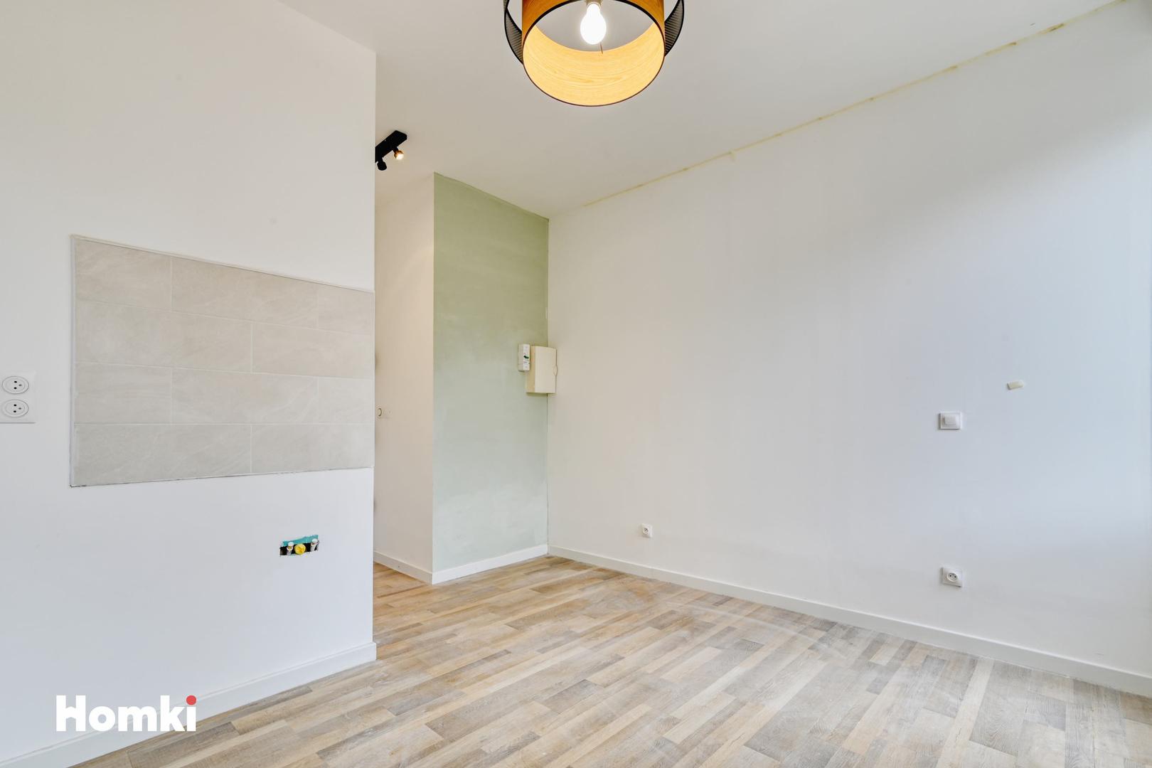 Homki - Vente Appartement  de 15.0 m² à Marseille 13004