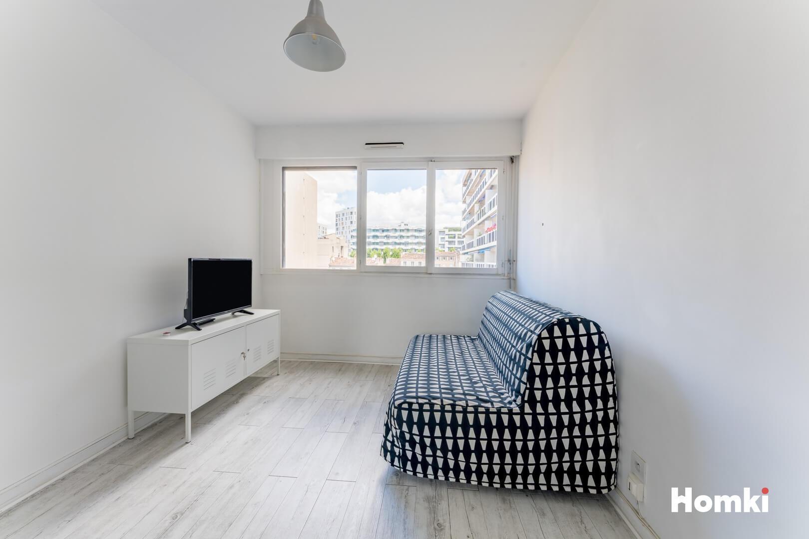 Homki - Vente Appartement  de 15.0 m² à Marseille 13006