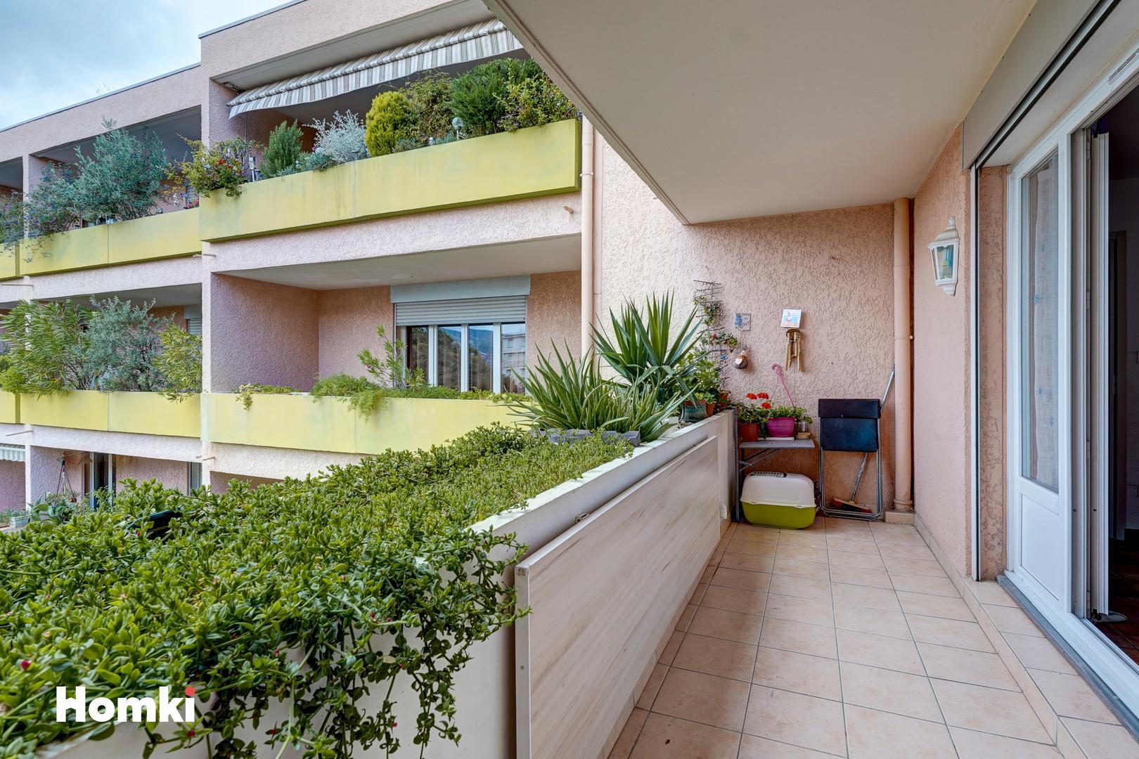 Homki - Vente Appartement  de 95.34 m² à Marseille 13012