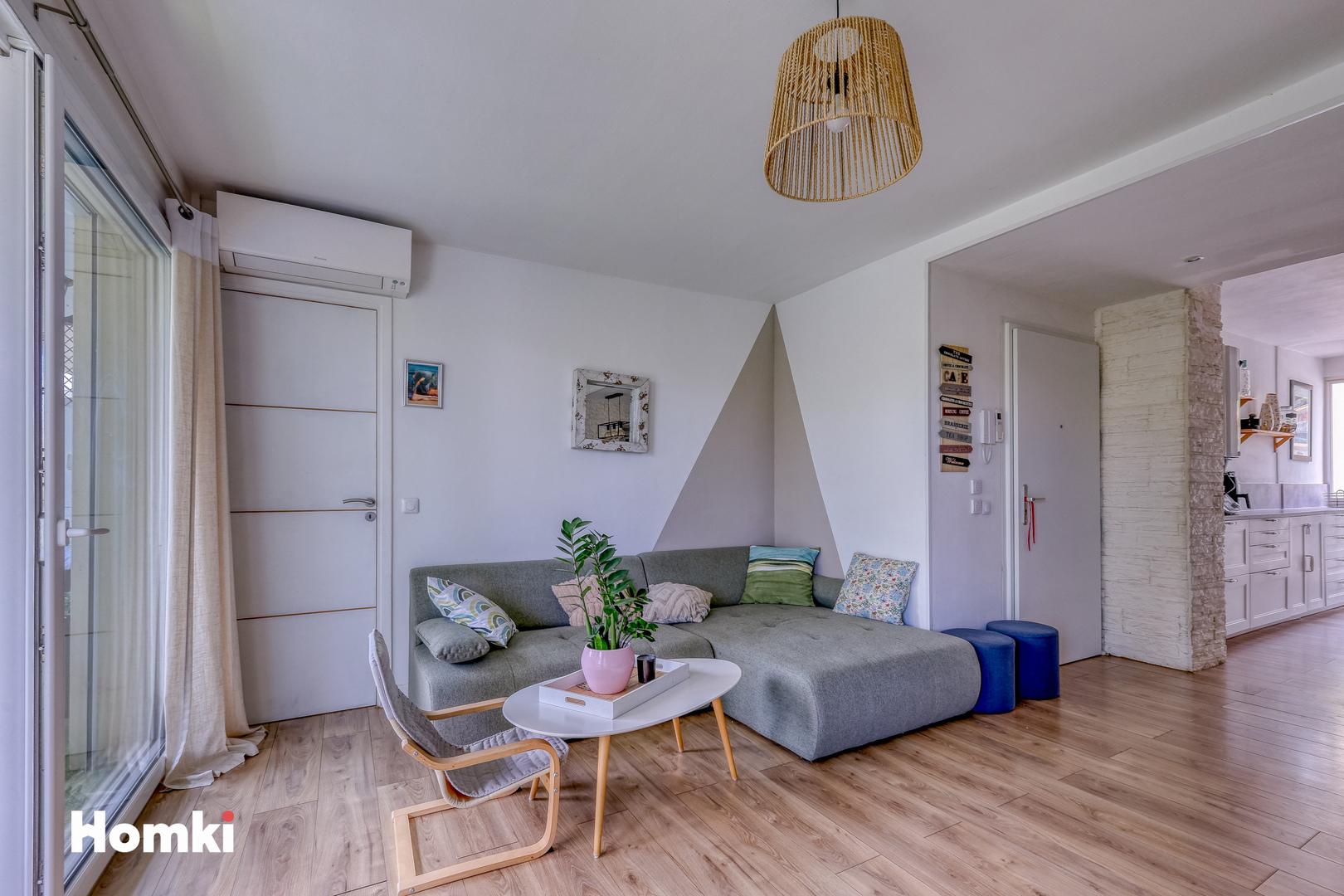 Homki - Vente Appartement  de 71.0 m² à Le Lavandou 83980