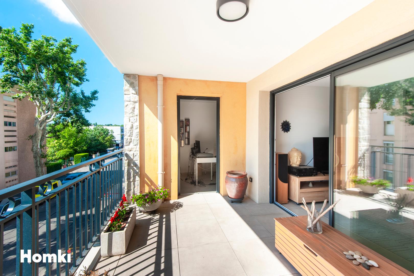 Homki - Vente Appartement  de 66.0 m² à Aix-en-Provence 13080