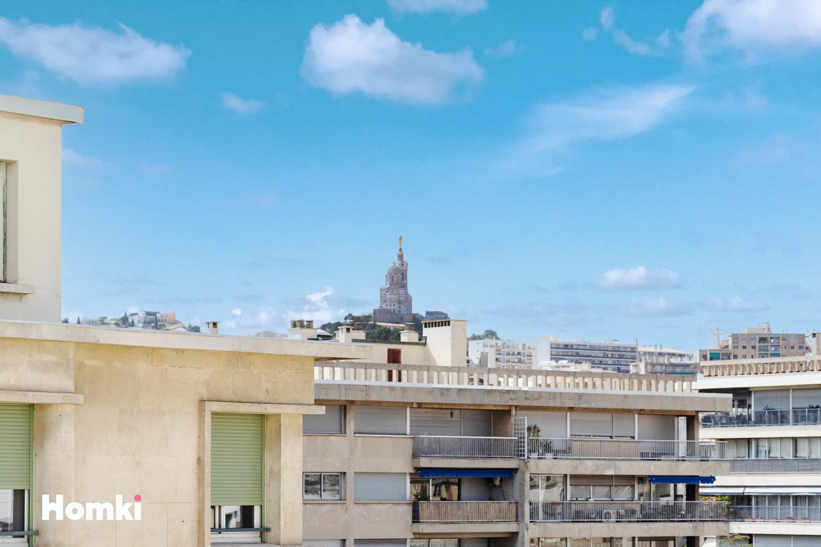 Homki - Vente Appartement  de 126.0 m² à Marseille 13008