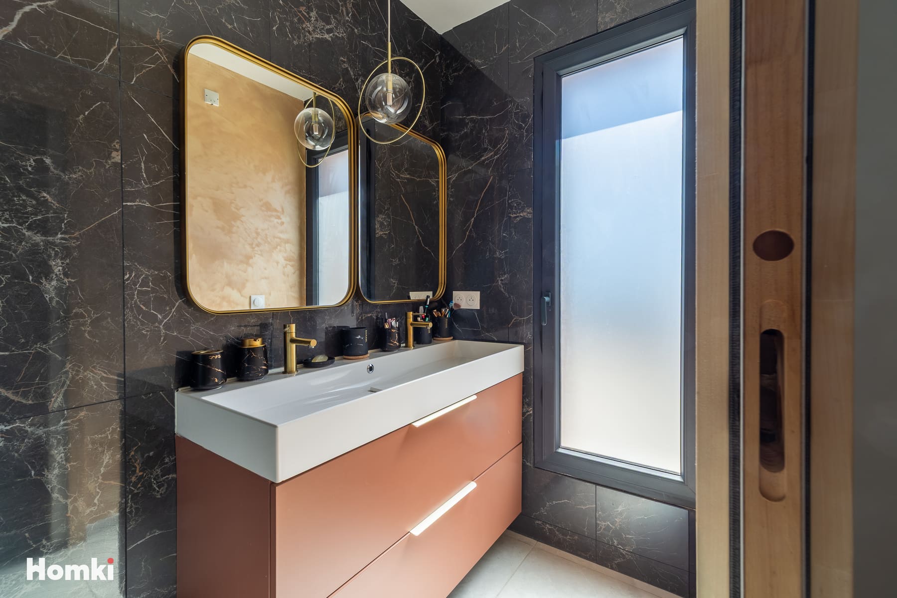 Image de couverture du bien