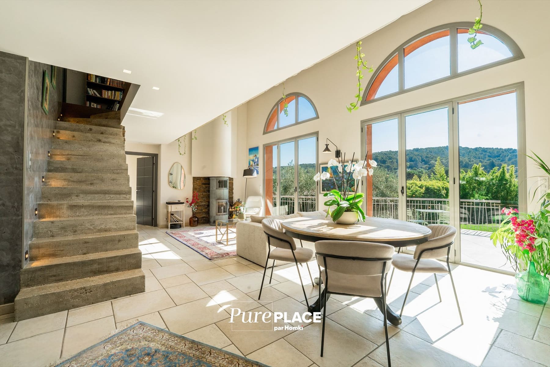 Maison/Villa T5 de 172 m<sup>2</sup> à Vallauris 06220