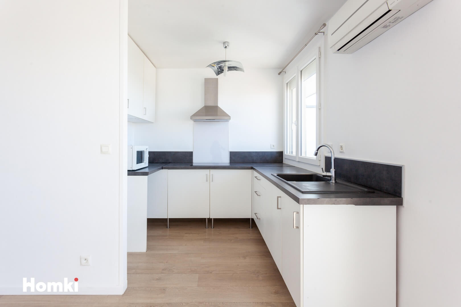 Homki - Vente Appartement  de 53.0 m² à Marseille 13009