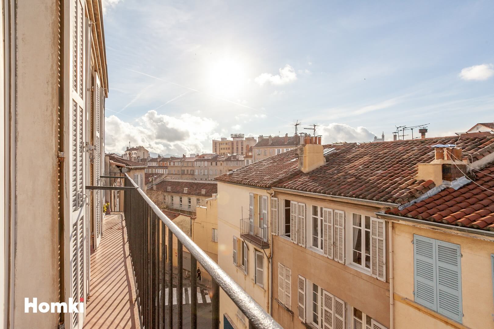 Homki - Vente Appartement  de 74.5 m² à Marseille 13006