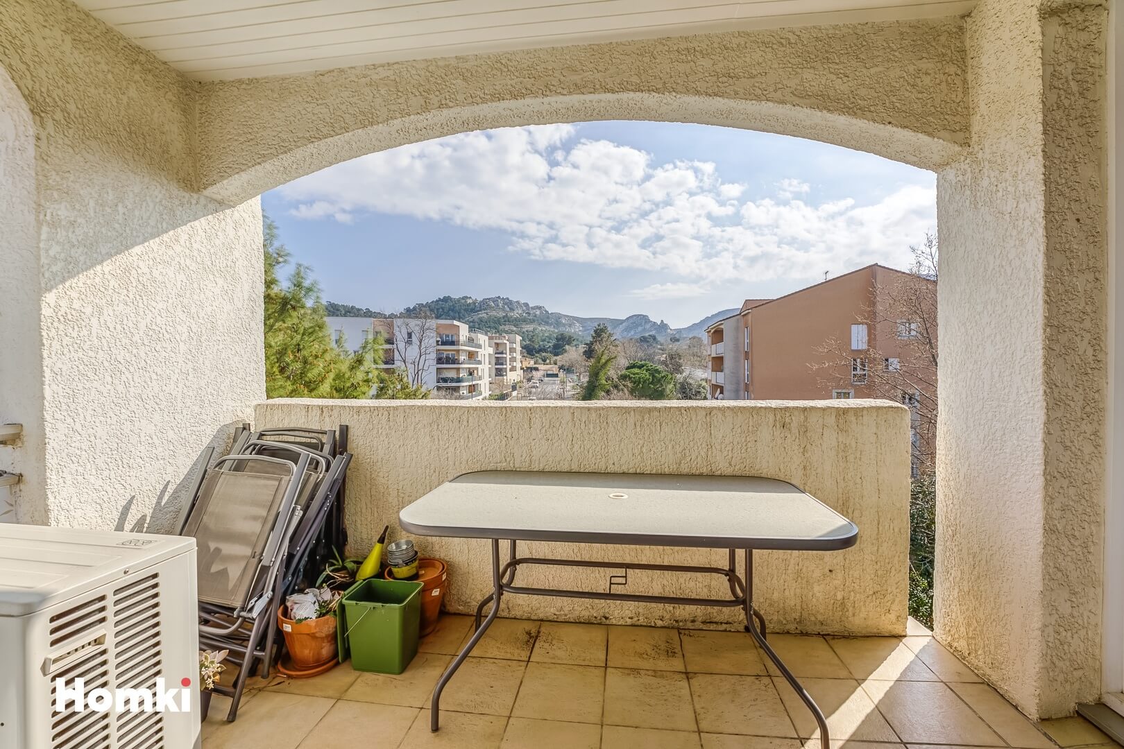 Homki - Vente Appartement  de 94.0 m² à Marseille 13009