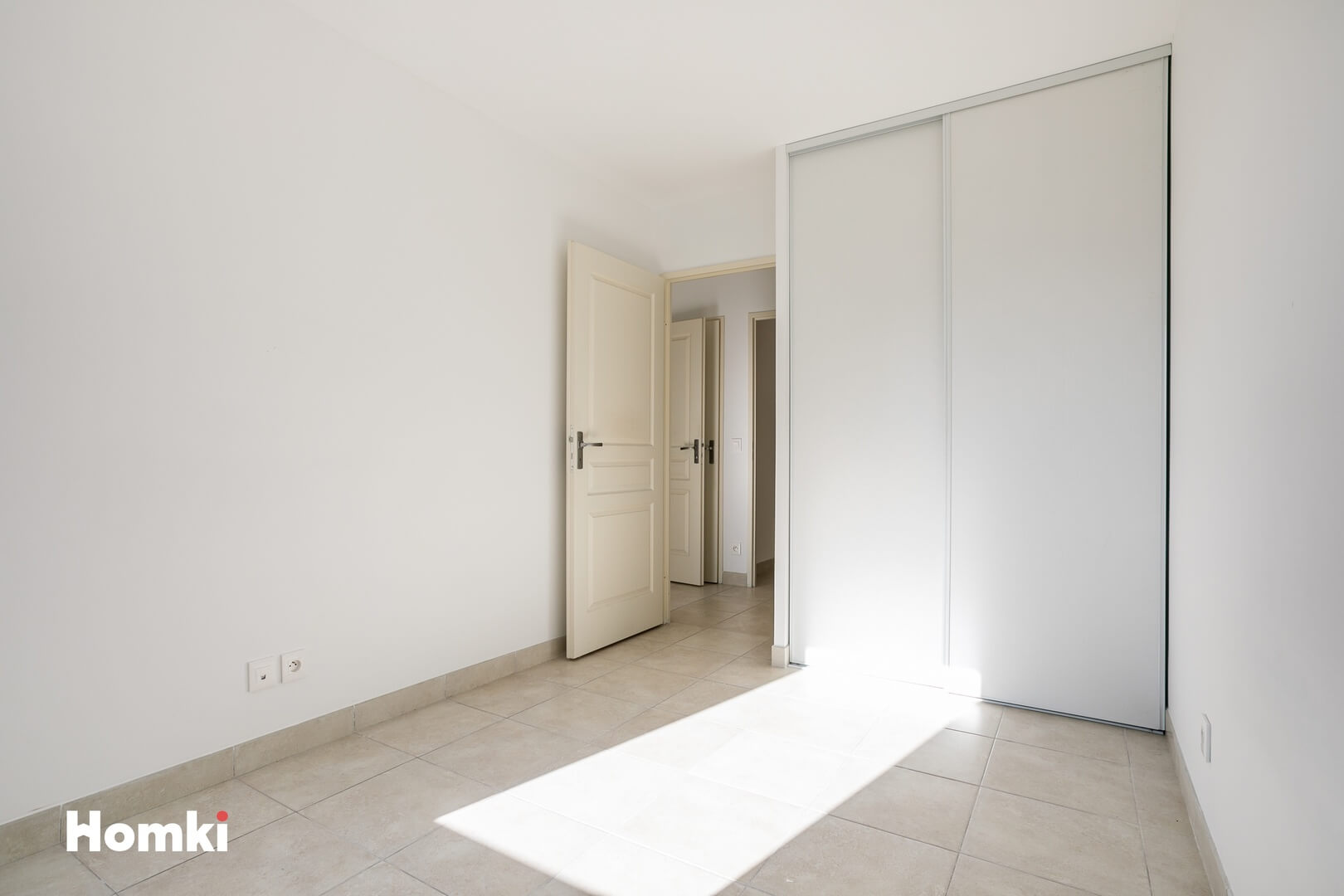 Homki - Vente Appartement  de 60.0 m² à Marseille 13008