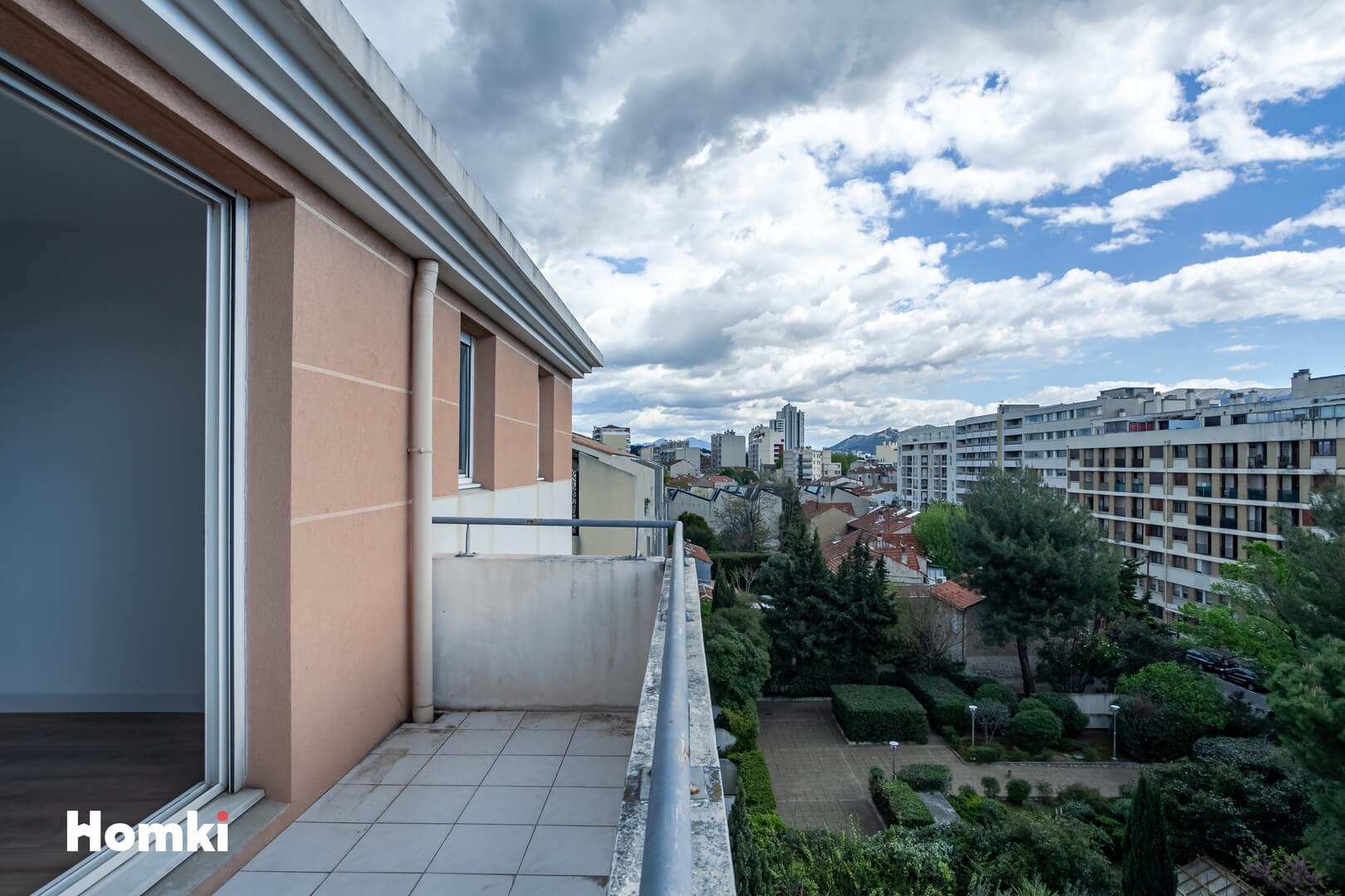 Homki - Vente Appartement  de 70.0 m² à Marseille 13010