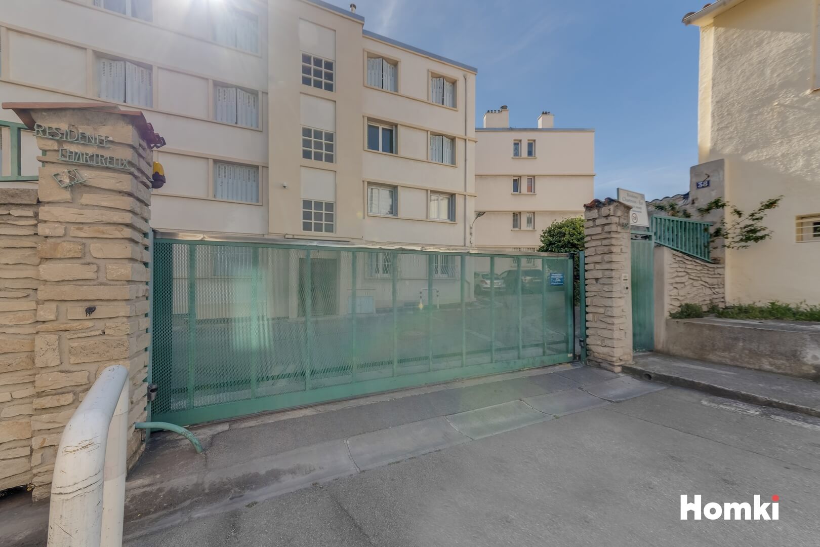 Homki - Vente Appartement  de 54.0 m² à Marseille 13004