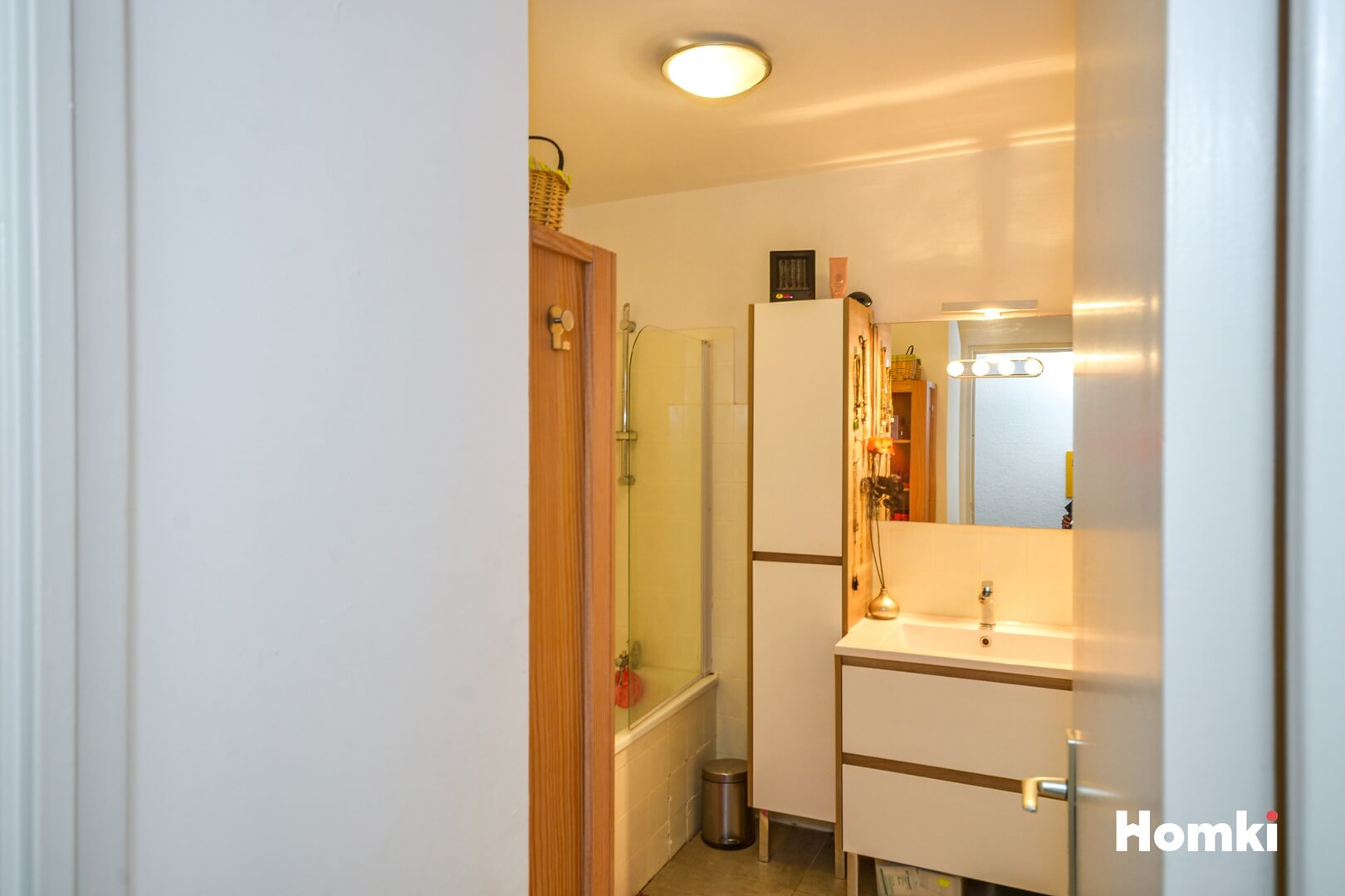 Homki - Vente Appartement  de 84.0 m² à Nîmes 30000