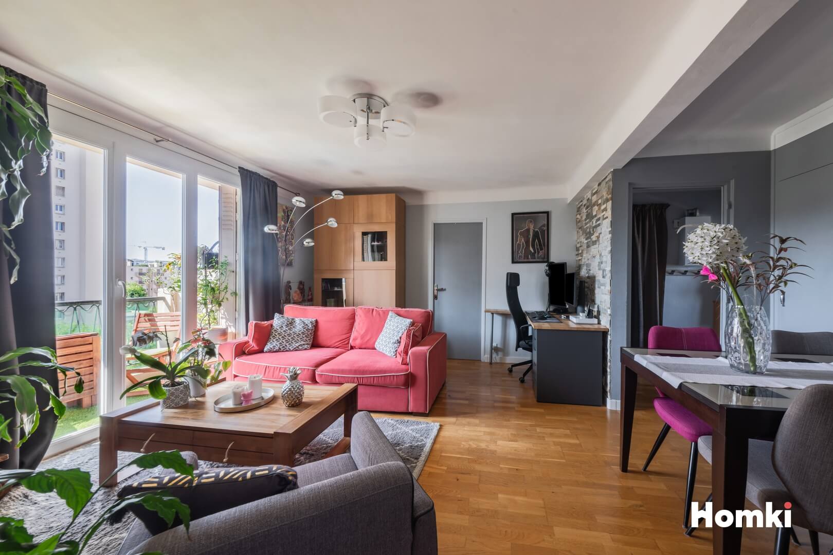 Homki - Vente Appartement  de 66.0 m² à Marseille 13009