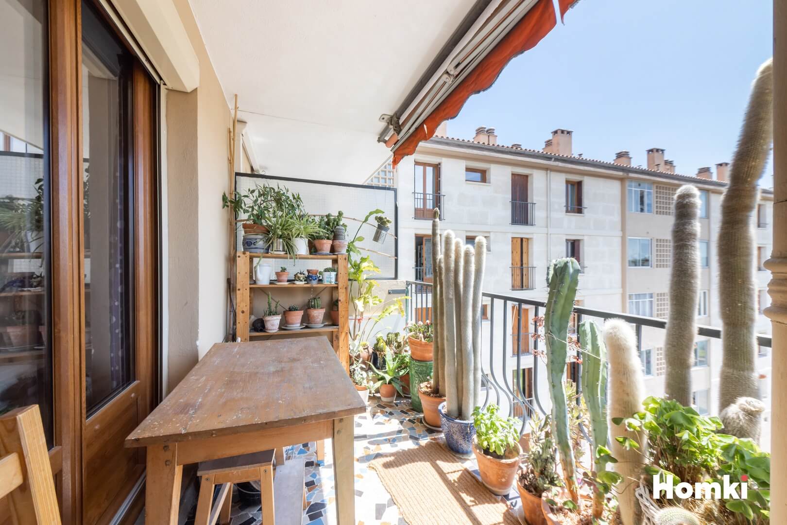 Homki - Vente Appartement  de 65.0 m² à Aix-en-Provence 13090